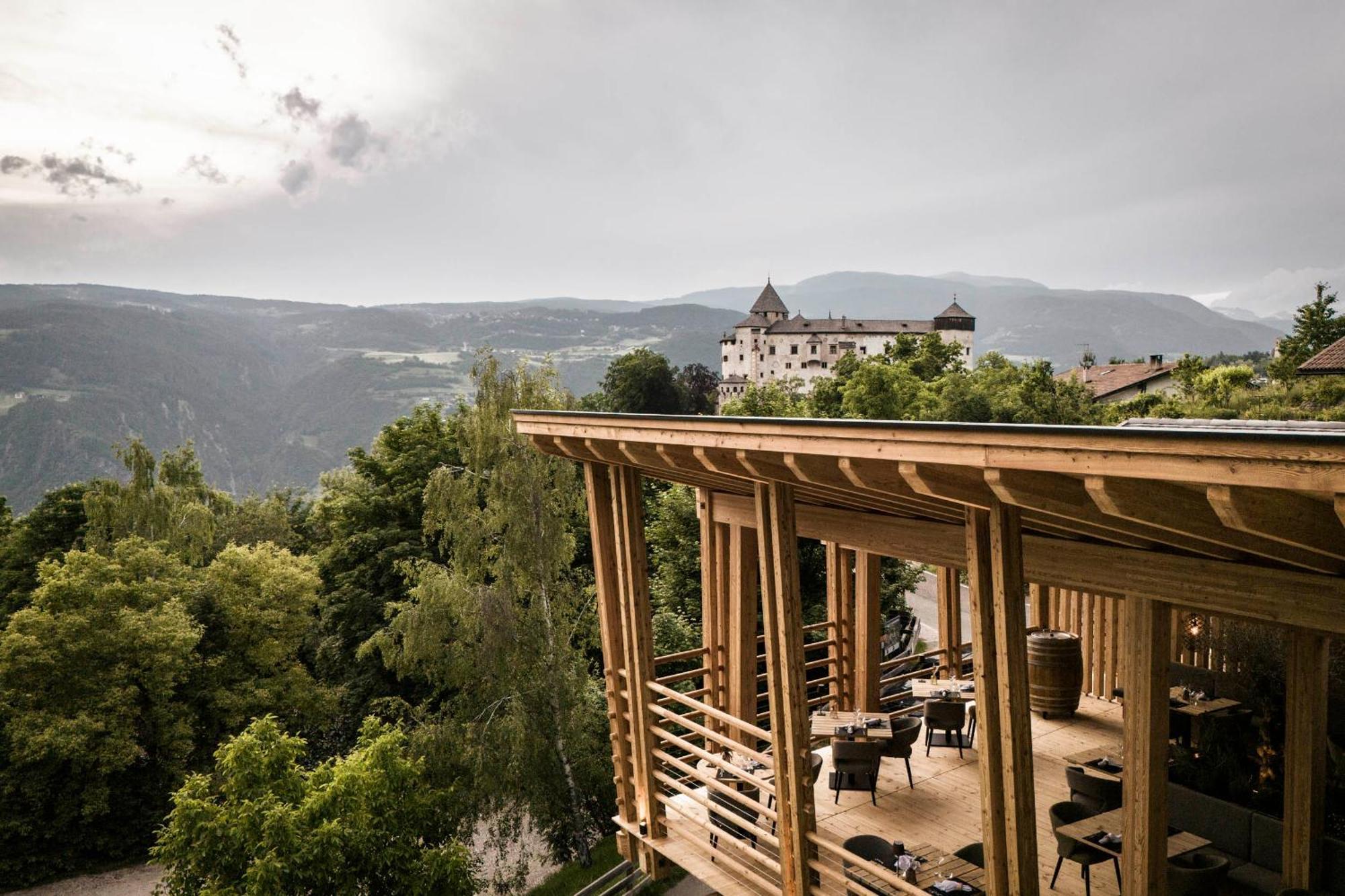 Presulis Hideaway Apartments & Restaurant Fiè Esterno foto